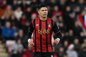 世界杯官方直播app下载-巴西媒：弗拉门戈曾3000万欧报价埃瓦尼尔森，但伯恩茅斯要5000万