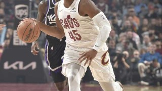 世界杯高清直播平台-米切尔33+8骑士险胜国王升第五 莫布利29+13+8小萨24+16+6